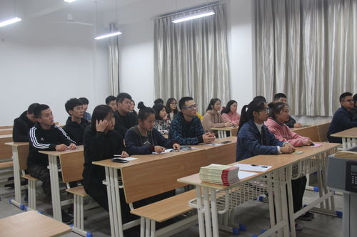 心理健康教育與咨詢中心舉行2017級心理委員培訓開班儀式，共筑校園心理安全防線